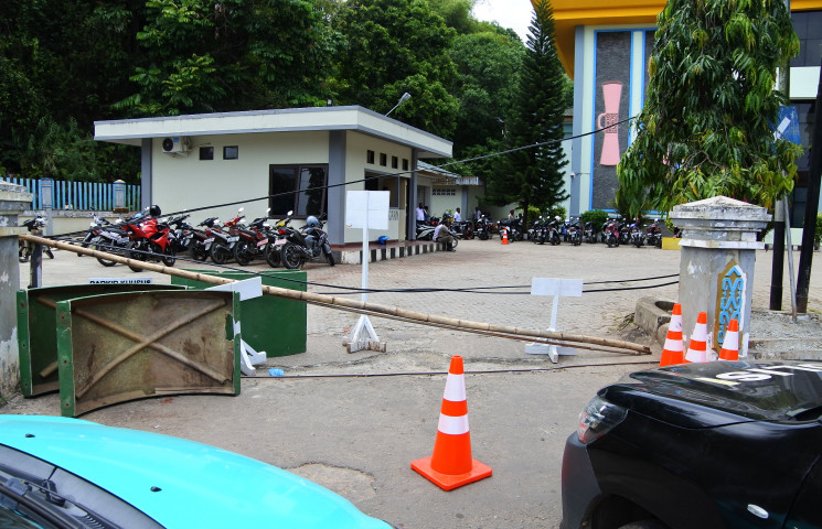 Pengusaha Lokal Kembali Demo Kantor Dinas PU